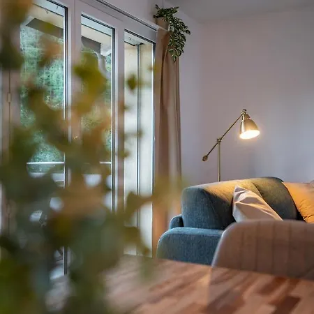 Appartement Moderne Mit Parkplatz - Floor