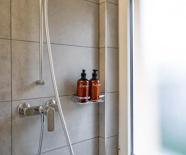 Moderne Mit Parkplatz - Floor Apartamento