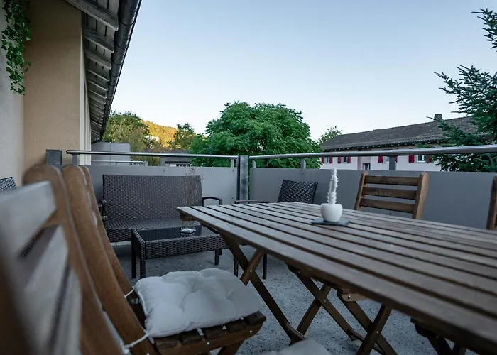 Moderne Mit Parkplatz - Floor *